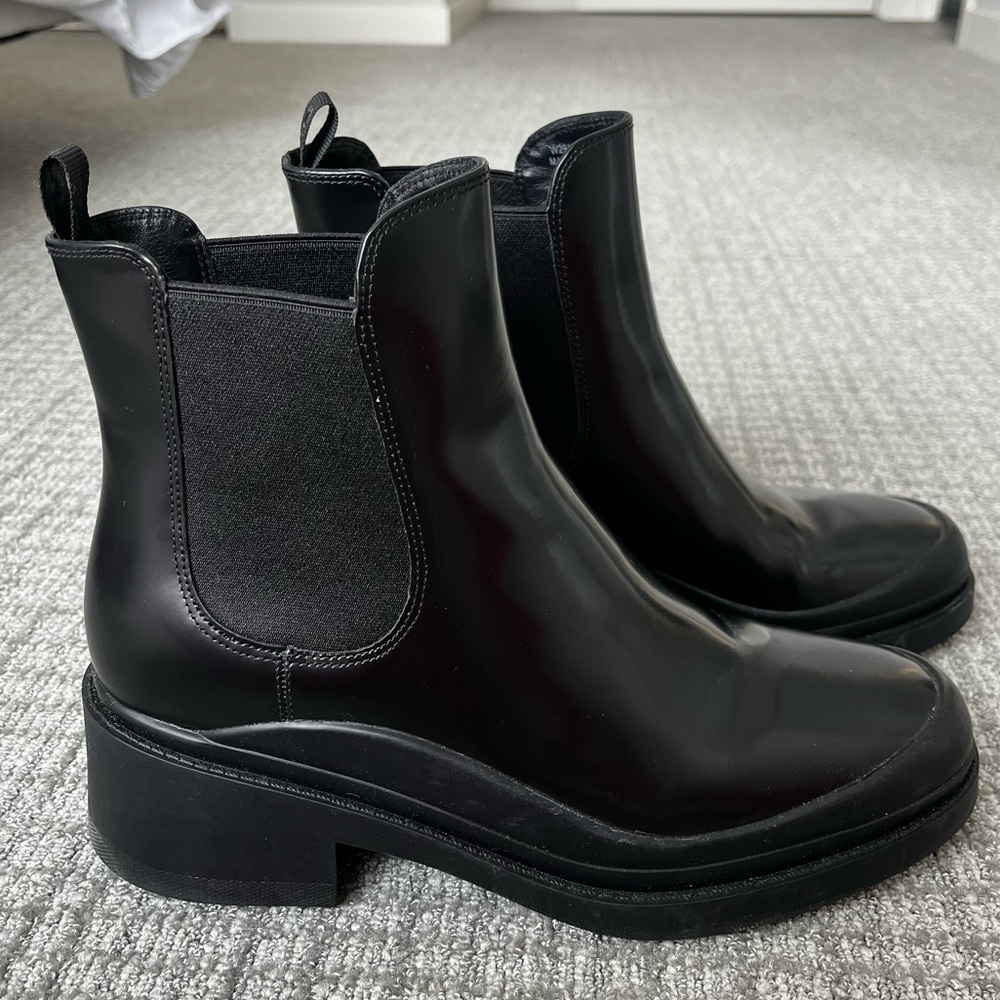 Cole Haan Women’s Water-Resistant Chelsea Boot. Size 10!